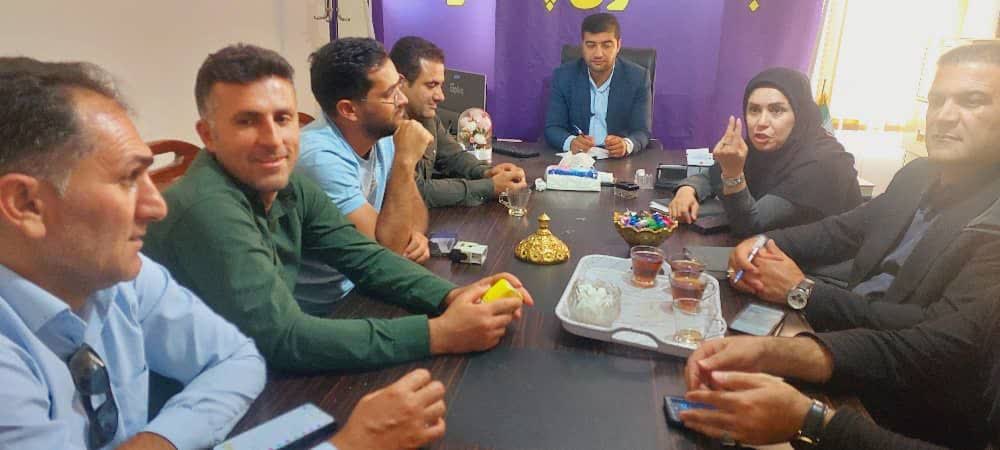 برگزاری اولین نشست سازگاری با کم آبی اداره منابع آب شهرستان دنا در بخشداری پاتاوه